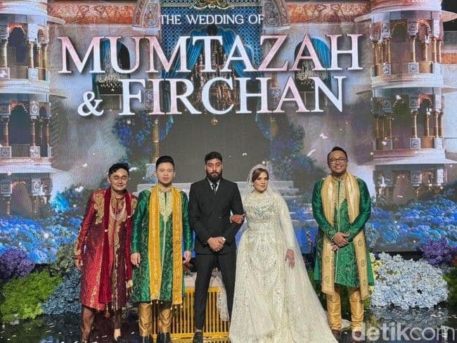 Pernikahan Mewah Bernuansa Bollywood di Malang Jadi Sorotan, Hiburan India Meriahkan Acara Semalaman